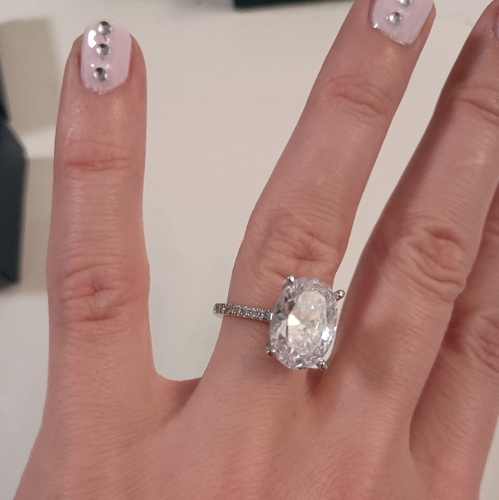 New 2 Carat Moissanite Engagement Ring/ For Every day Ring/ Best Gift - Picture 4 of 13